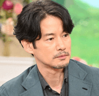 竹野内豊　結婚しない理由　倉科カナ　交際　NHK　あんぱん　独身　優柔不断　母親　サポート　同居　俳優　人気　フリーランス　プライベート