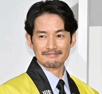 竹野内豊　結婚しない理由　倉科カナ　交際　NHK　あんぱん　独身　優柔不断　母親　サポート　同居　俳優　人気　フリーランス　プライベート