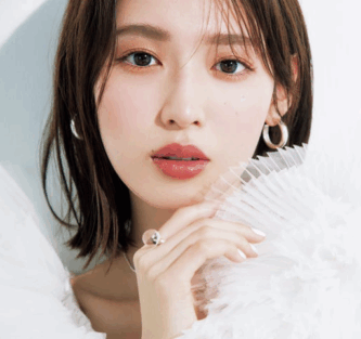 白石聖　整形　整形疑惑　顔の変化　痩せた　目　鼻　輪郭　女優　メイク　スリム　色気　大河ドラマ　NHK　2026年　豊臣兄弟　幼なじみ　直役　永野芽郁　代役出演　二股　不倫　デビュー当時　2016年　2018年　2020年　2022年　2023年　2024年　2025年　制服　高校生　体重　頬　唇