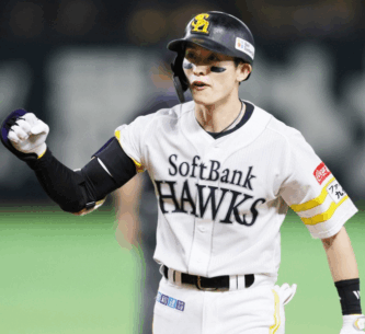 周東佑京　嫁　妻　奥さん　馴れ初め　出会い　ソフトバンク　ホークス　プロポーズ　食事会　共通の友人　結婚　子供　長男　盗塁王　タイトル　レギュラー　1番打者　盗塁