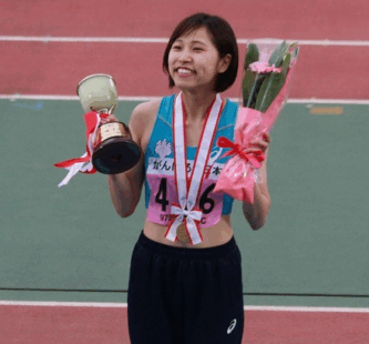 三笘薫　剣持クリア　結婚　結婚式　馴れ初め　交際　筑波大学　体育学群　同級生　1997年生まれ　山梨学院　山梨学院大附　サッカー　陸上　三段跳び　アスリート　ブライトン　イギリス　イングランド　イギリス生活　プロフィール　プロポーズ　子供