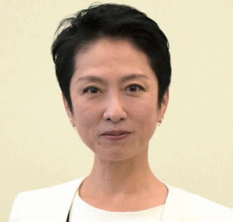 田久保真紀　田久保真紀市長　静岡　伊東市　伊東市議　伊東市長　初当選　髪型　ヘアスタイル　長髪　白髪　髪色　清潔感　信頼感　汚い　東洋大学　東洋大学法学部　卒業してない　除籍　学歴　学歴詐称　経歴　経歴詐称　辞職