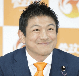 神谷宗幣　参政党　代表　嫁　妻　奥村ふみ　馴れ初め　子供　3児　3人の子供　パパ　父親　少子化対策　参院選　参議院選挙　大躍進　街頭演説