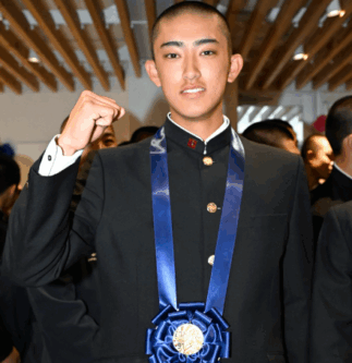 織田翔希　イケメン　横浜高校　春夏連覇　エース　先発　センバツ優勝　夏の甲子園　奥村頼人　阿部葉太　村田浩明　軟式野球　足立中学校　北九州　学ラン　制服　Tシャツ　三萩野バッティングセンター