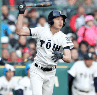 泉口友汰　結婚　嫁　妻　馴れ初め　巨人　読売ジャイアンツ　一般女性　神奈川県出身　大阪桐蔭　青山学院大学　NTT西日本　即戦力　ショート　レギュラー　門脇誠　西谷浩一　坂本勇人　新人王　ドラフト