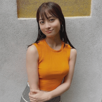 橋本環奈 顔変わった 顔の変化 痩せた かわいい かわいさ ふっくら 雰囲気変わった 女優 おむすび 奇跡の1枚 年齢 色気 品格 垢抜け 大人 体型 引き締まった アゴ シュッとした 役作り 加齢
