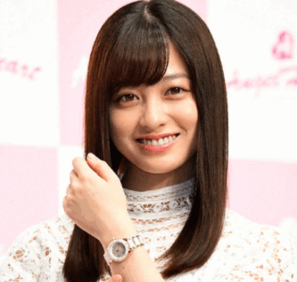 橋本環奈 顔変わった 顔の変化 痩せた かわいい かわいさ ふっくら 雰囲気変わった 女優 おむすび 奇跡の1枚 年齢 色気 品格 垢抜け 大人 体型 引き締まった アゴ シュッとした 役作り 加齢