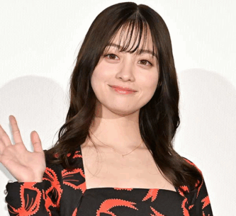 橋本環奈 顔変わった 顔の変化 痩せた かわいい かわいさ ふっくら 雰囲気変わった 女優 おむすび 奇跡の1枚 年齢 色気 品格 垢抜け 大人 体型 引き締まった アゴ シュッとした 役作り 加齢