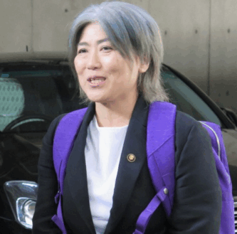 田久保真紀　田久保真紀市長　伊東市　リュック　バッグ　推しの子　アニメ好き　紫　スズキ　スイフト　不信任決議案　市議会解散　市議選　失職　髪型　白髪　長髪　ブランド　サイズ　形　価格　リーズナブル　ace.