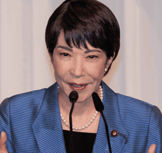 高市早苗　顔が怖い　顔の怖さ　自民党　総理大臣　石破茂　小泉進次郎　女性初の総理大臣　笑顔　ボコボコ顔　顔がボコボコ　目つきが怖い　ストレス　年齢　野心家　総裁選出馬