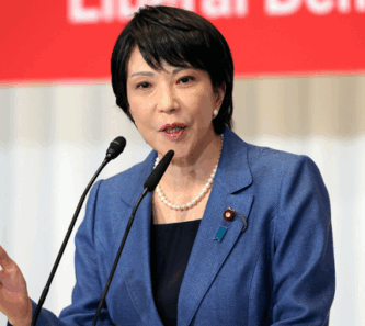 高市早苗　顔が怖い　顔の怖さ　自民党　総理大臣　石破茂　小泉進次郎　女性初の総理大臣　笑顔　ボコボコ顔　顔がボコボコ　目つきが怖い　ストレス　年齢　野心家　総裁選出馬