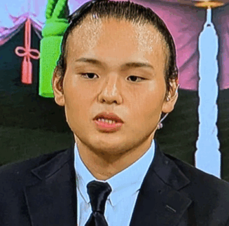 湊川親方　貴景勝　元大関　痩せすぎ　痩せた　顔変わった　顔が激変　顎　シェイプアップ　スリム　顔痩せ　心配　体型の変化　体重　50キロ減　激痩せ