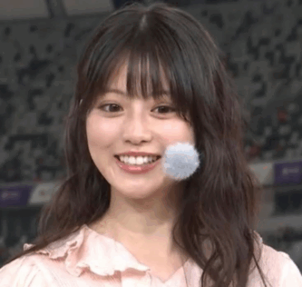 今田美桜　前髪　前髪あり　髪型　ヘアスタイル　髪型変わった　かわいい　あんぱん　のぶ　デビュー時　2013年　高校生　高校時代　目　目元　唇　メイク　色気　顔小さい　小顔　小顔効果　世界陸上　アンバサダー