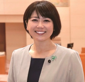 小川晶　小川晶市長　ダブル不倫　独身　公人　公務員　内縁の夫　内縁の旦那　年齢　経歴　性格　一般人　人物像　10年以上　半同棲　事実婚　婚姻関係　前橋市　前橋市長　部下　幹部職員　妻帯者　妻子持ち　ラブホ　密会　不倫　不倫相手　誰　相談　打ち合わせ　かわいい　モテる　42歳　かわいらしい　色気　中央大学　法学部　弁護士　資格　柴崎徹　58歳　副参事　16歳差　立花孝志