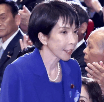 高市早苗　新総裁　自民党総裁　総理大臣　内閣総理大臣　女性初　顔の変化　顔が変わった　メイクの変化　ナチュラルメイク　眉毛　眉　しわ　痩せた　アイライン　政調会長　経済安保担当大臣