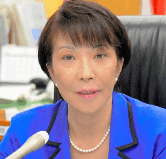 高市早苗　新総裁　自民党総裁　総理大臣　内閣総理大臣　女性初　顔の変化　顔が変わった　メイクの変化　ナチュラルメイク　眉毛　眉　しわ　痩せた　アイライン　政調会長　経済安保担当大臣