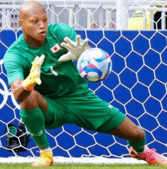 小久保玲央ブライアン　髪の毛　髪　髪型　円形脱毛症　病気　スキンヘッド　清潔感　サッカー　日本代表　シントトロイデン　柏レイソル　ゴールキーパー　GK　守護神　ワールドカップ　キリンチャレンジカップ　スタメン　森保一　憧れの選手　テア・シュテーゲン　大久保嘉人　フランサ　父親　お父さん　ヘアスタイル　いつから　坊主　柏レイソルU-15　中学生　中学生年代　ジュニアユース