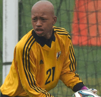 小久保玲央ブライアン　髪の毛　髪　髪型　円形脱毛症　病気　スキンヘッド　清潔感　サッカー　日本代表　シントトロイデン　柏レイソル　ゴールキーパー　GK　守護神　ワールドカップ　キリンチャレンジカップ　スタメン　森保一　憧れの選手　テア・シュテーゲン　大久保嘉人　フランサ　父親　お父さん　ヘアスタイル　いつから　坊主　柏レイソルU-15　中学生　中学生年代　ジュニアユース