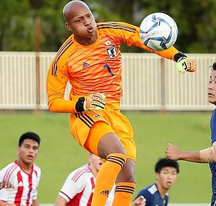 小久保玲央ブライアン　髪の毛　髪　髪型　円形脱毛症　病気　スキンヘッド　清潔感　サッカー　日本代表　シントトロイデン　柏レイソル　ゴールキーパー　GK　守護神　ワールドカップ　キリンチャレンジカップ　スタメン　森保一　憧れの選手　テア・シュテーゲン　大久保嘉人　フランサ　父親　お父さん　ヘアスタイル　いつから　坊主　柏レイソルU-15　中学生　中学生年代　ジュニアユース