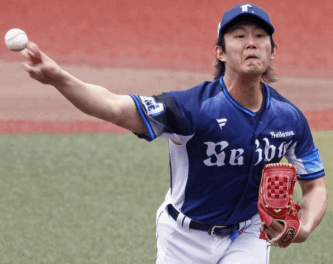 今井達也　髪　髪型　長髪　ロン毛　高橋光成　髙橋光成　西武　エース　3年連続　二桁勝利　作新学院　甲子園　優勝　2016年　ドラフト1位　メジャー　移籍　メジャーリーグ　メジャーリーガー　チームロン毛　色気　画像比較