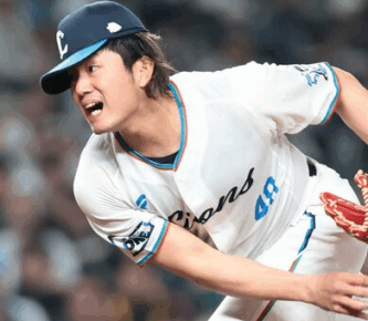 今井達也　髪　髪型　長髪　ロン毛　高橋光成　髙橋光成　西武　エース　3年連続　二桁勝利　作新学院　甲子園　優勝　2016年　ドラフト1位　メジャー　移籍　メジャーリーグ　メジャーリーガー　チームロン毛　色気　画像比較