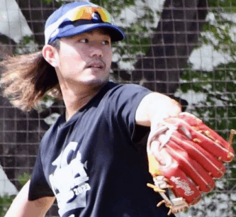 今井達也　髪　髪型　長髪　ロン毛　高橋光成　髙橋光成　西武　エース　3年連続　二桁勝利　作新学院　甲子園　優勝　2016年　ドラフト1位　メジャー　移籍　メジャーリーグ　メジャーリーガー　チームロン毛　色気　画像比較