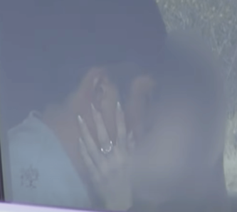 中村奨成 結婚 嫁 妻 奥さん 誰 どんな人 広島在住 馴れ初め 出会い 広島 広島東洋カープ 広陵高校 年上 一般女性 不倫 女性トラブル 週刊文春 キャリアハイ 104試合 スキャンダル 年俸 契約更改