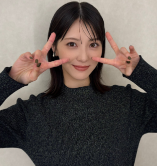 浜辺美波　顔の変化　顔変わった　整形　疑惑　顔痩せ　ダイエット　痩身　メイク　NHK　大河ドラマ　豊臣兄弟！　寧々　別人　見た目　成長　色気　大人　垢抜け　頬がこける　画像比較　国民的女優　紅白歌合戦　司会　ほどなく、お別れです　目黒蓮