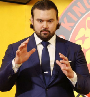 ウルフ・アロン　ウルフアロン　結婚　再婚　嫁　妻　彼女　元妻　元嫁　離婚　前原良美　柔道家　柔道　日本代表　東京オリンピック　東京五輪　100キロ級　金メダル　金メダリスト　プロレス　転向　プロレスラー　新日本プロレス　入団　デビュー　EVIL　イービル　東京ドーム　好きなタイプ　結婚観