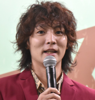 柏木由紀　すがちゃん最高NO.1　すがちゃん　スガちゃん　結婚　プロポーズ　交際　彼氏　彼女　慣れ初め　出会い　ワタナベエンターテインメント　事務所　食事会　バラエティ番組　共演　共通の友達　友人　知人　アイドル　AKB48　卒業　妊娠　出産　チャラ男　イケメン　モテ男　性格　人柄　タレント　ぱーてぃーちゃん　芸人