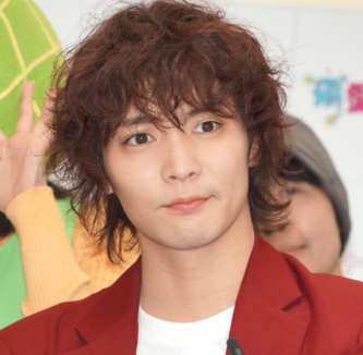 柏木由紀　すがちゃん最高NO.1　すがちゃん　スガちゃん　結婚　プロポーズ　交際　彼氏　彼女　慣れ初め　出会い　ワタナベエンターテインメント　事務所　食事会　バラエティ番組　共演　共通の友達　友人　知人　アイドル　AKB48　卒業　妊娠　出産　チャラ男　イケメン　モテ男　性格　人柄　タレント　ぱーてぃーちゃん　芸人