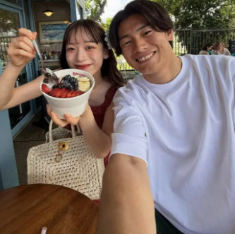 上田綺世 嫁 妻 奥さん 由布菜月 モデル YouTuber プロフィール 馴れ初め 出会い 友達の友達 食事会 きっかけ オランダ フェイエノールト 鹿島アントラーズ 鹿島学園 サッカー ワールドカップ カタール 東京オリンピック ゴール フォワード 夫 旦那 好きなところ 性格 ポジティブ 結婚 妊娠 ご懐妊 ベルギー アスリートフードマイスター 資格取得 子供