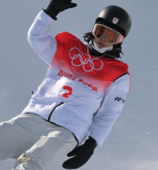 平野歩夢 スノーボード ハーフパイプ スケートボード 金メダル 銀メダル 3大会連続メダル 嫁 妻 奥さん 妊娠 馴れ初め 出会い 年上女性 一般女性 妊娠 第一子 子供 性格 結婚 新潟県 村上市