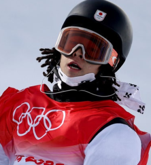 平野歩夢 スノーボード ハーフパイプ スケートボード 金メダル 銀メダル 3大会連続メダル 嫁 妻 奥さん 妊娠 馴れ初め 出会い 年上女性 一般女性 妊娠 第一子 子供 性格 結婚 新潟県 村上市